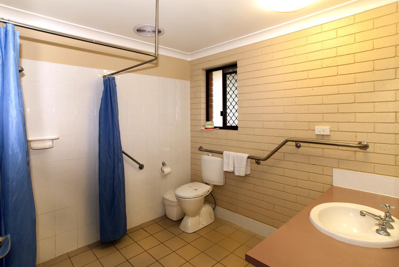 Jefferys Motel Тувумба Екстер'єр фото